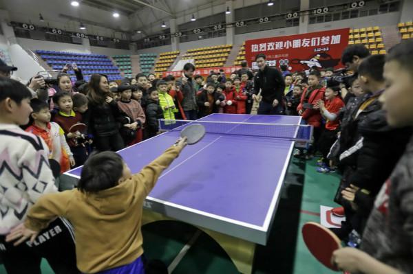 它展现了不 它展现了不